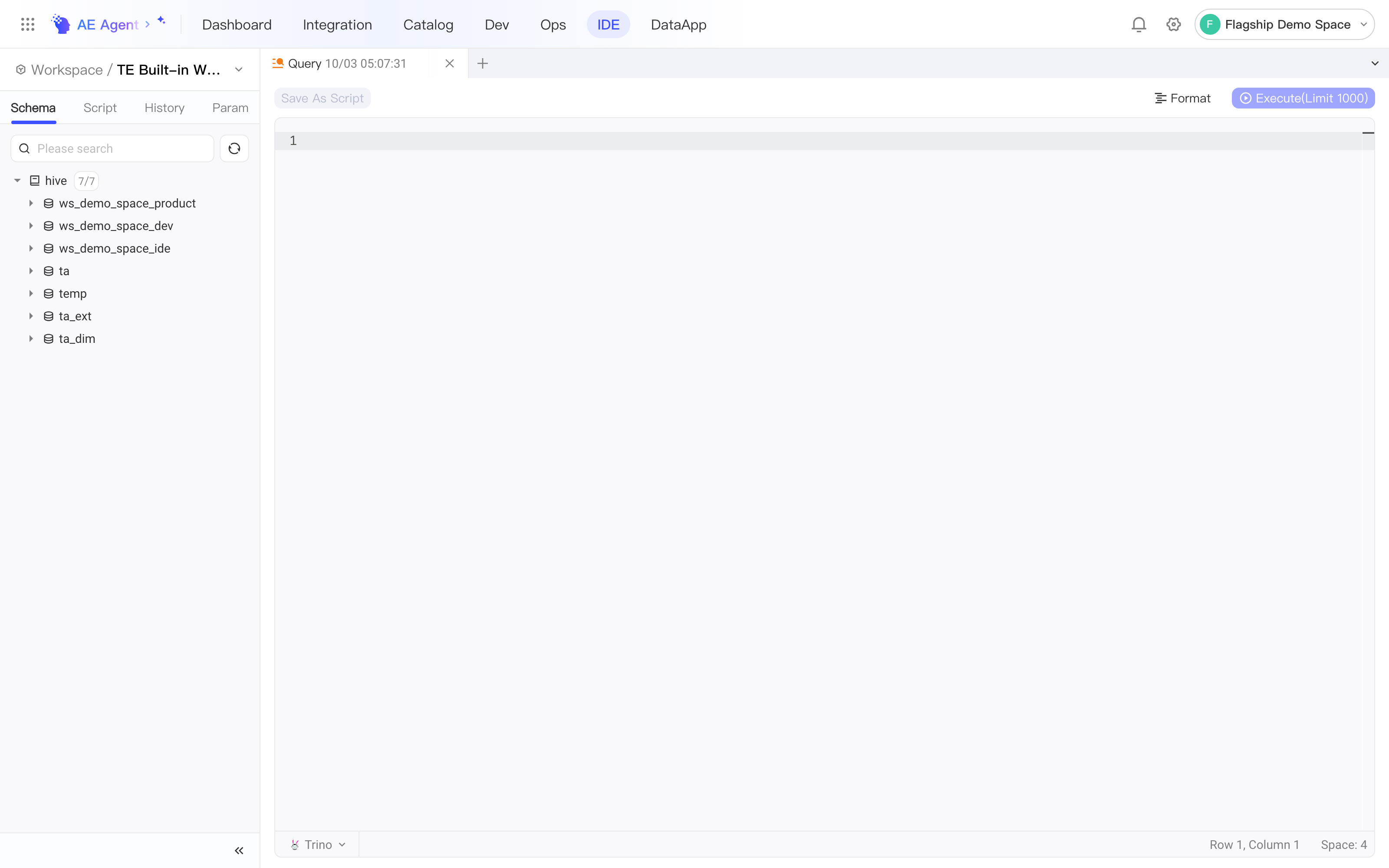 IDE 查询页面，左侧字典区展示 hive 下的库，右侧为 SQL 编辑器、格式化和执行按钮